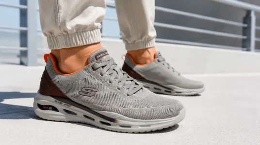 Zapatillas Skechers Arch Fit Orvan Kincade para hombre con Slip-In y plantilla extraíble