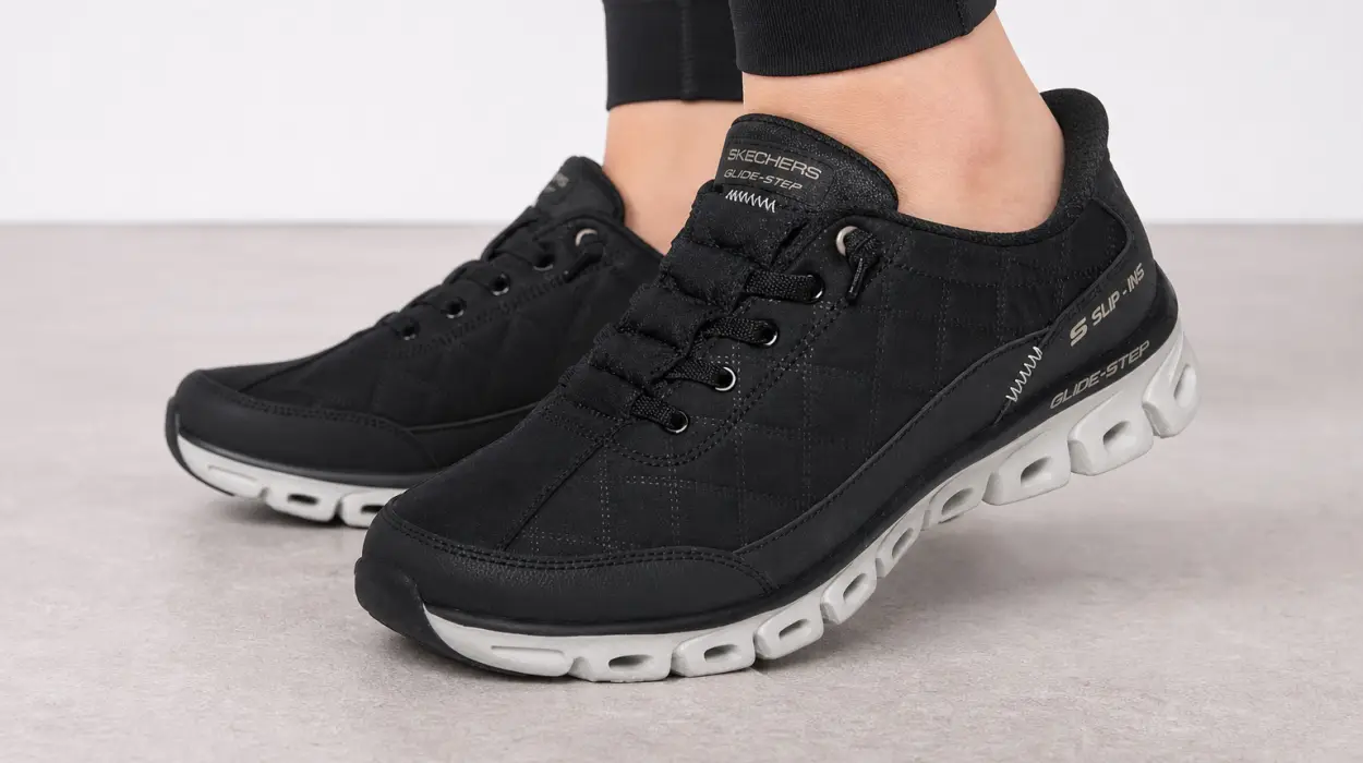 Zapatillas Skechers Glide-Step at Ease con Slip-Ins para mujer