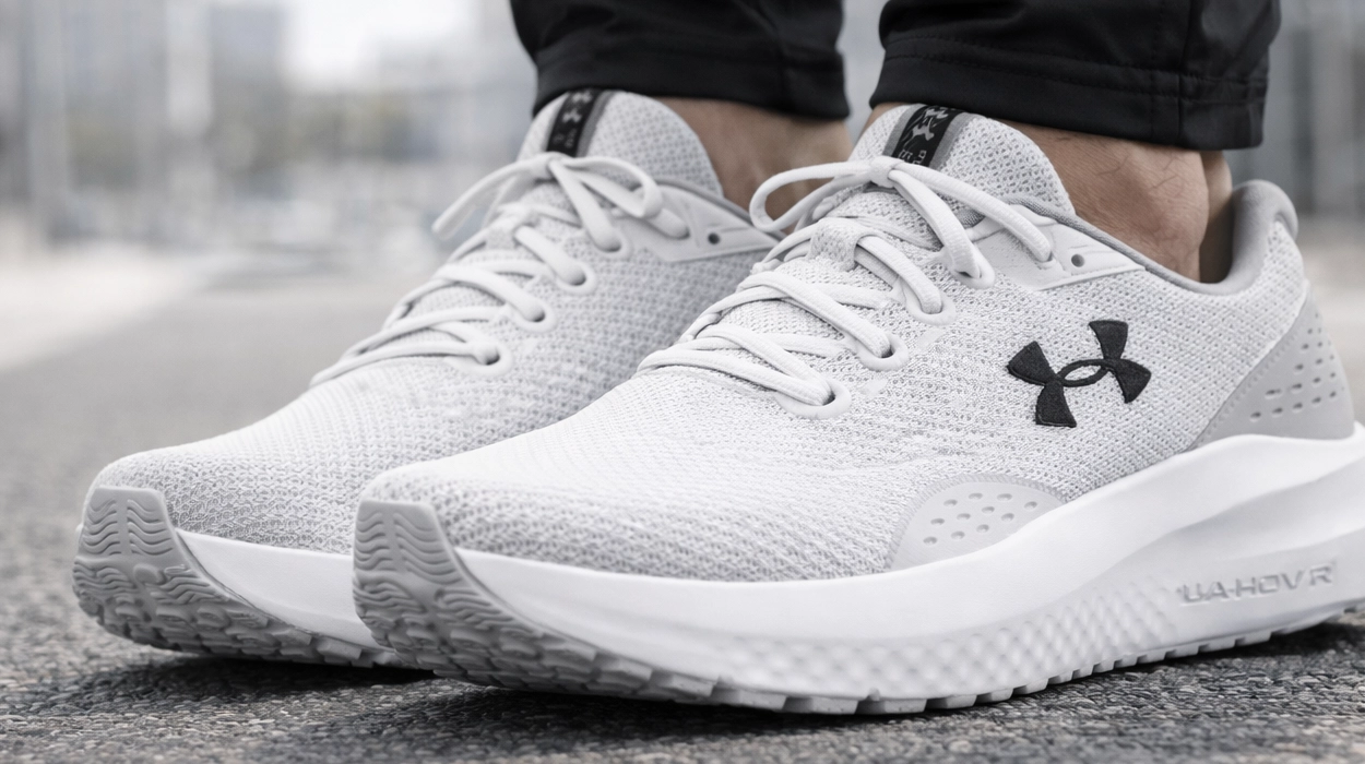 zapatillas-under-armour-ua-charged-surge-4-gris