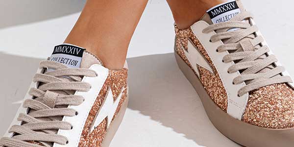 zapatillas urbanas informales con estampado brillante oferta